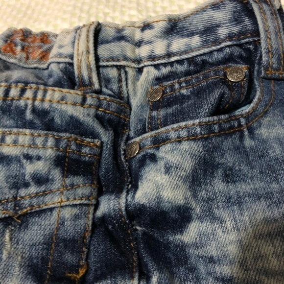 DENIM & RIVETS BOYS SIZE 3T DISTRESSED JEANS - Picture 12 of 13